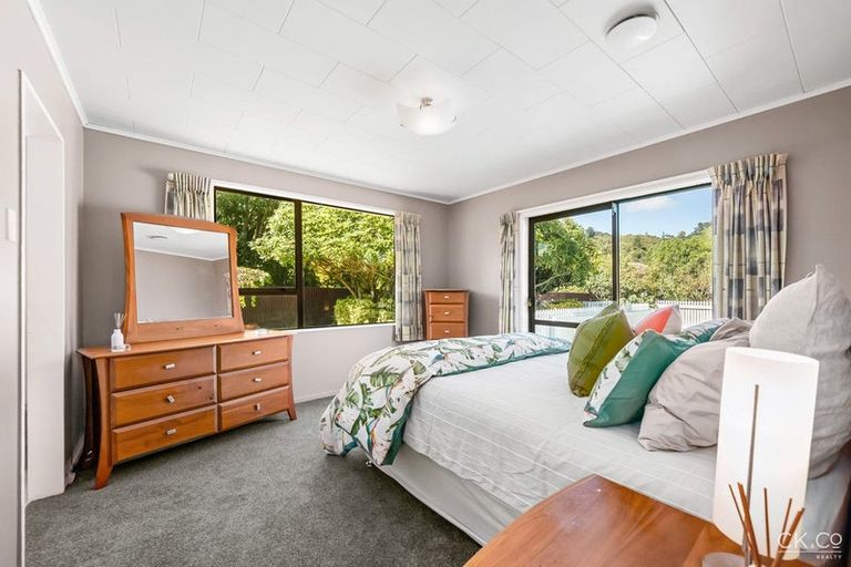 Photo of property in 127 Gemstone Drive, Birchville, Upper Hutt, 5018