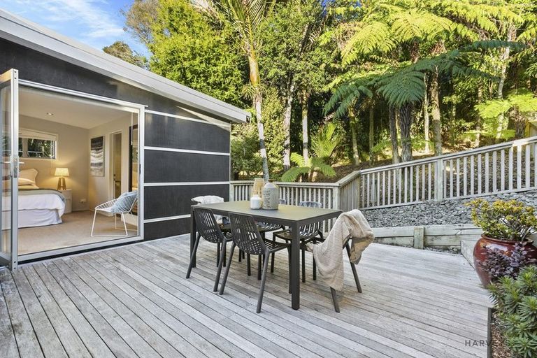 Photo of property in 188 Scenic Drive, Titirangi, Auckland, 0604