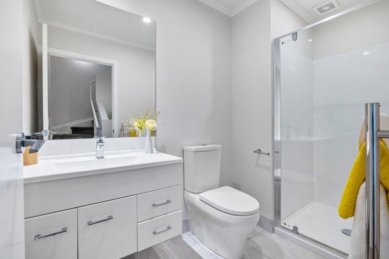 Photo of property in 6/89 Hobsonville Point Road, Hobsonville, Auckland, 0616