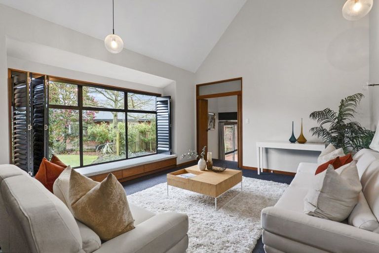 Photo of property in 19 Oakden Drive, Darfield, 7510