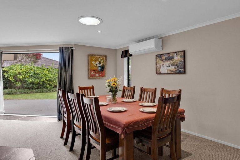 Photo of property in 48 Wiltshire Drive, Huntington, Hamilton, 3210