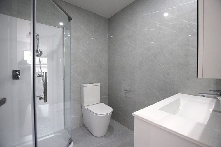 Photo of property in 62 Royal Road, Massey, Auckland, 0614
