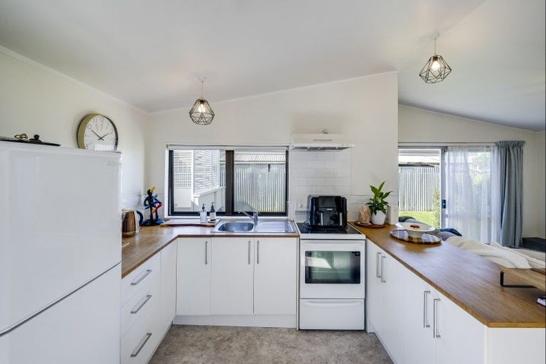 Photo of property in 7 Clare Place, Pirimai, Napier, 4112