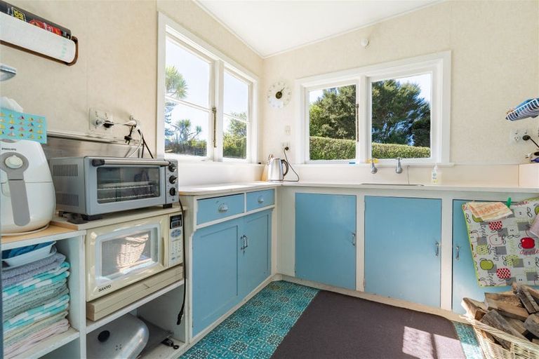 Photo of property in 1390 Taieri Mouth Road, Taieri Mouth, 9091