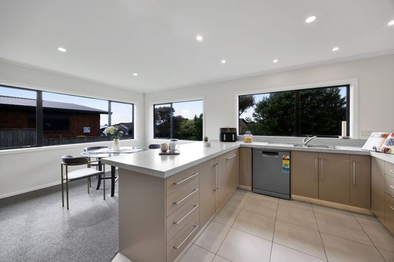 Photo of property in 37 Dillon Drive, Bell Block, New Plymouth, 4312