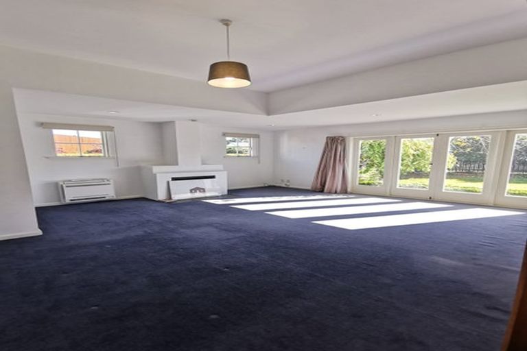 Photo of property in 16 Knowles Street, St Albans, Christchurch, 8052