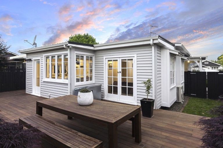 Photo of property in 1/131 Innes Road, St Albans, Christchurch, 8052