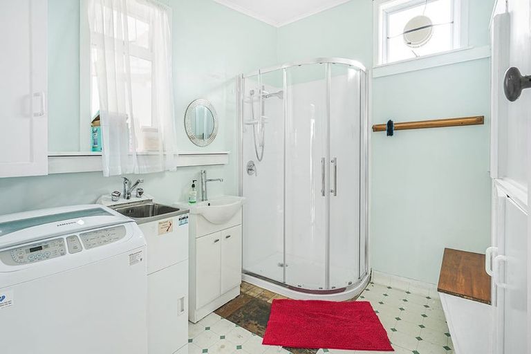 Photo of property in 205 Galloway Street, Hamilton East, Hamilton, 3216