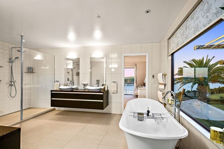 Photo of property in 212 Whitmore Road, Tawharanui Peninsula, Warkworth, 0986