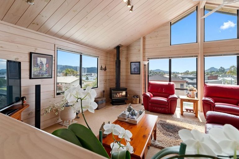 Photo of property in 342 Waterways Parade, Pauanui, Hikuai, 3579