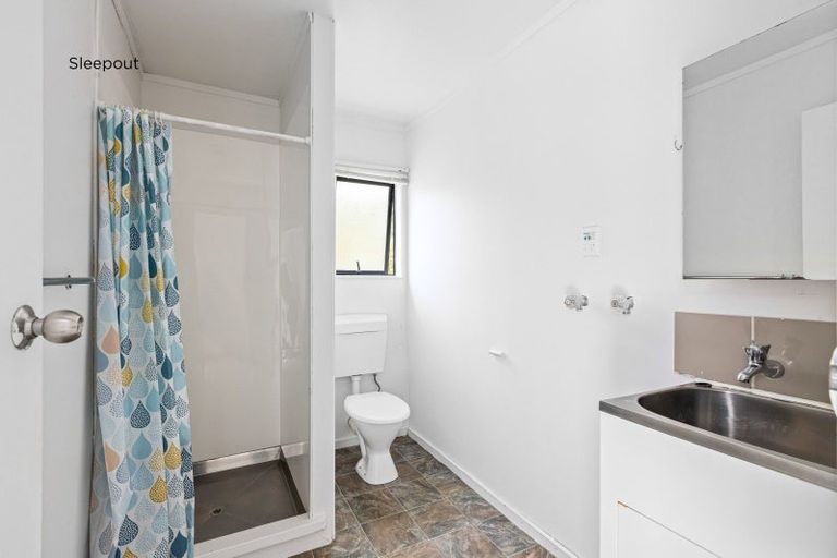 Photo of property in 29 Amorino Drive, Red Beach, 0932