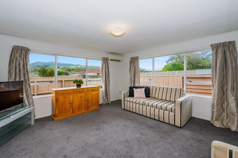 Photo of property in 97 Hillcrest Road, Raumati Beach, Paraparaumu, 5032
