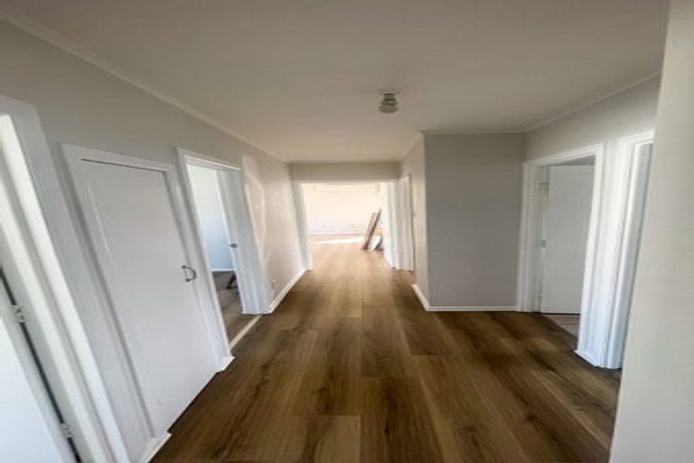 Photo of property in 23 Tomo Street, New Lynn, Auckland, 0600