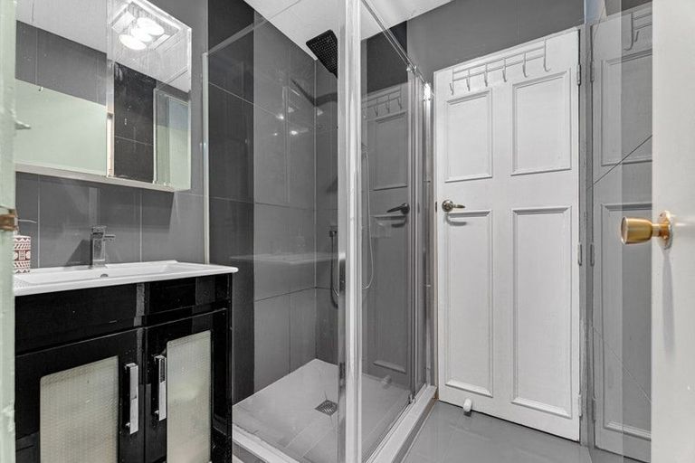 Photo of property in 96 Moire Road, Massey, Auckland, 0614