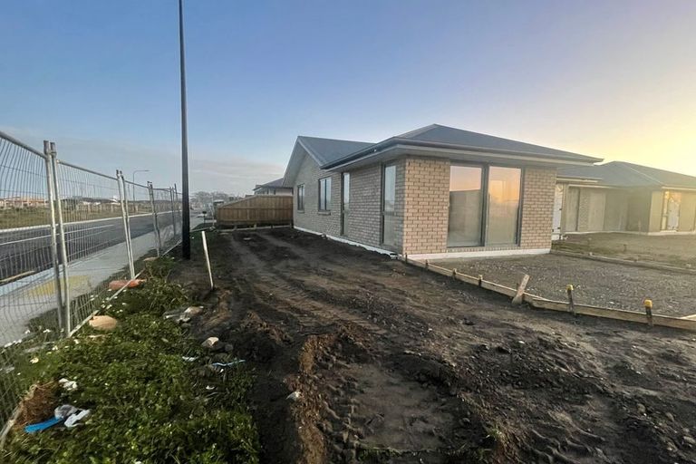 Photo of property in 13 Ellmers Street, Woodend, 7691