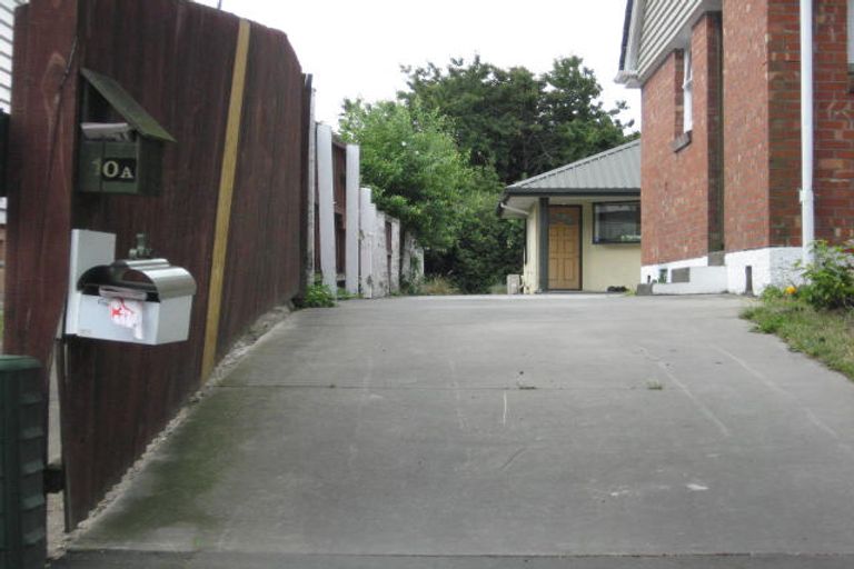 Photo of property in 10 Roche Avenue, Upper Riccarton, Christchurch, 8041