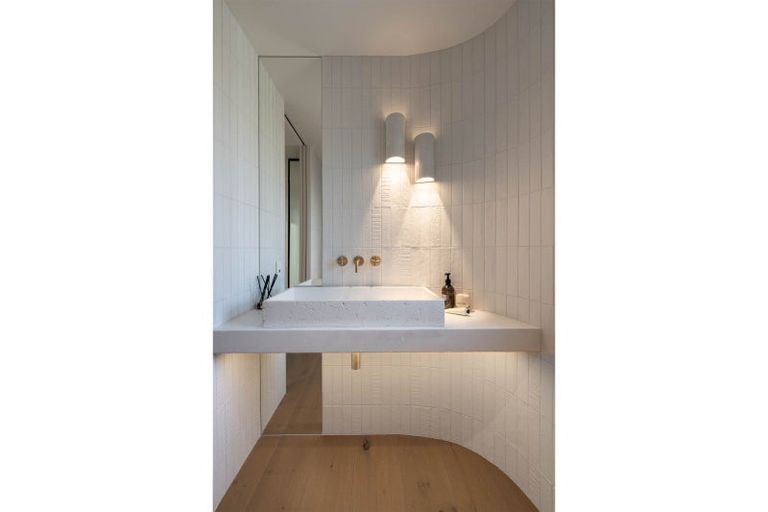 Photo of property in 34 Minaret Ridge, Wanaka, 9305