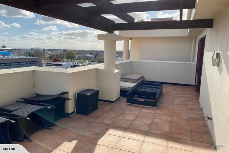 Photo of property in 87a Kilmore Street, Christchurch Central, Christchurch, 8013