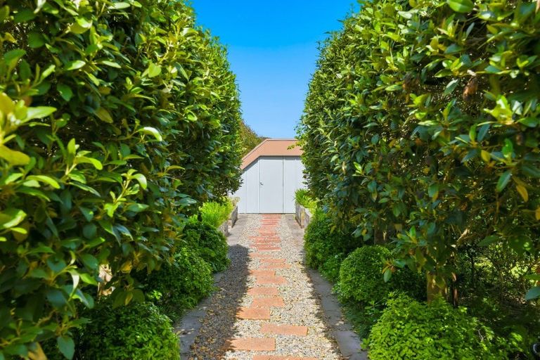 Photo of property in 43 Manuka Street, Otaki Beach, Otaki, 5512