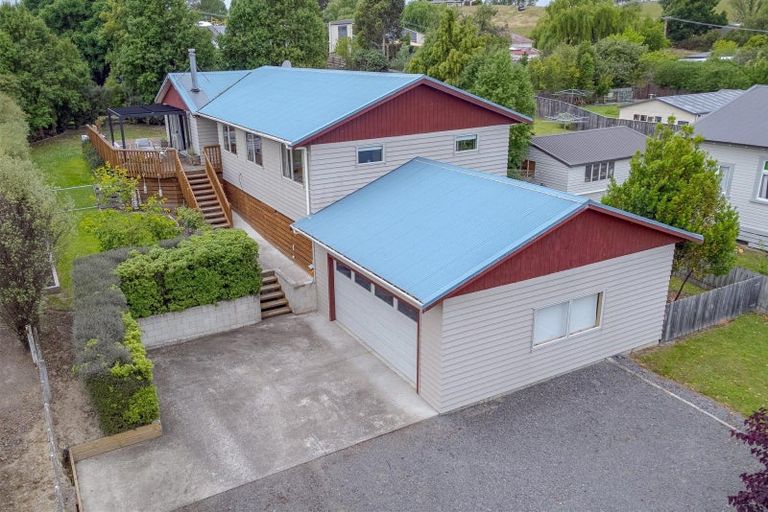 Photo of property in 21 Watts Street, Waipawa, 4210
