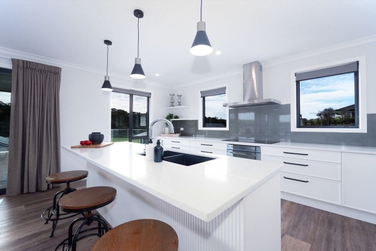 Photo of property in 30 Admiralty Drive, Haruru, 0204