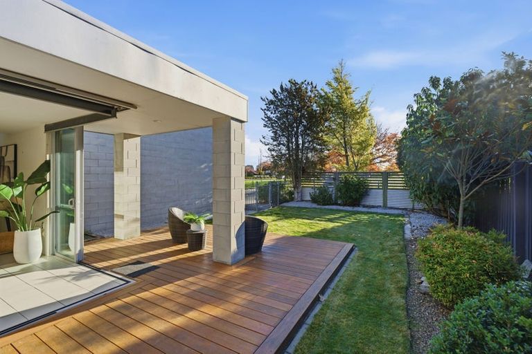 Photo of property in 4 Crombie Green, Northwood, Christchurch, 8051
