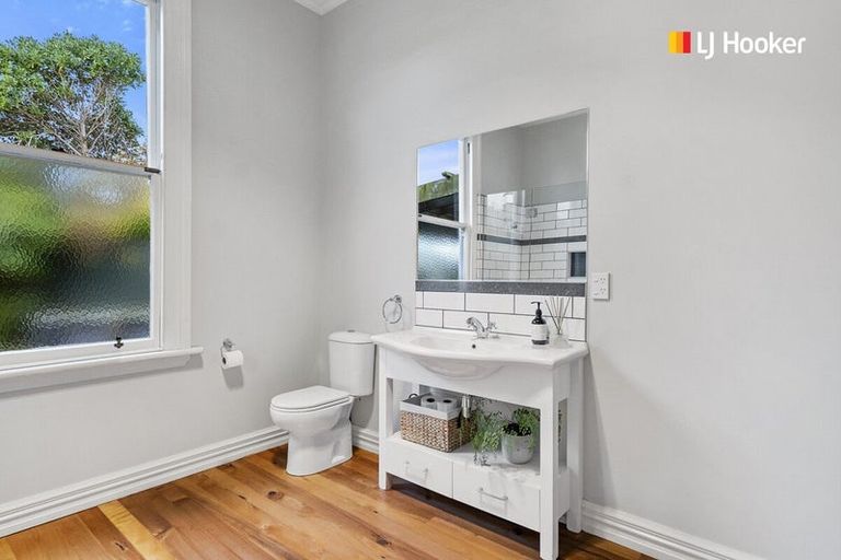 Photo of property in 73 Royal Crescent, Saint Kilda, Dunedin, 9012