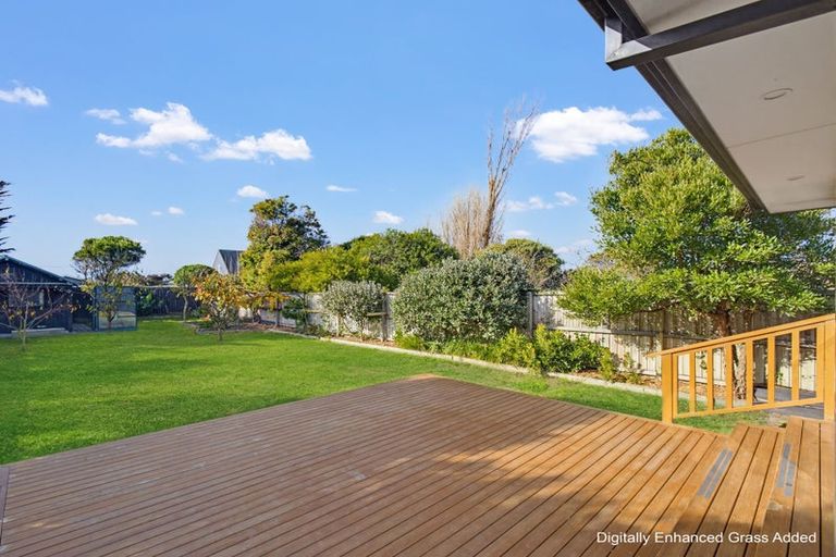 Photo of property in 357 Estuary Road, South New Brighton, Christchurch, 8062