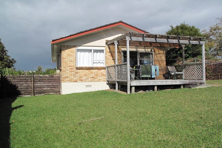 Photo of property in 22 Penton Road, Stanmore Bay, Whangaparaoa, 0932