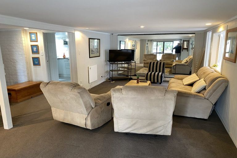 Photo of property in 238 Hibiscus Coast Highway, Orewa, 0931