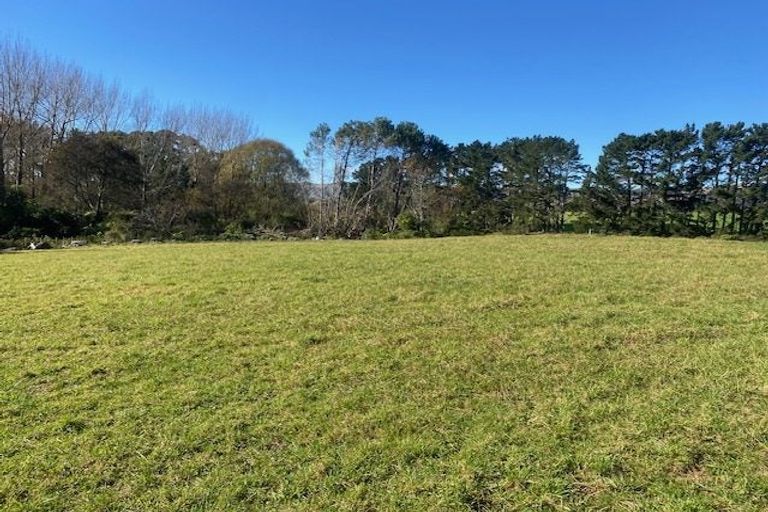 Photo of property in 82 Jacksons Road, Koputaroa, Shannon, 5575