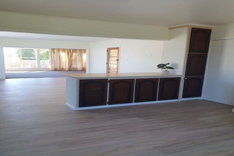 Photo of property in 32a Golf Links Road, Shirley, Christchurch, 8061