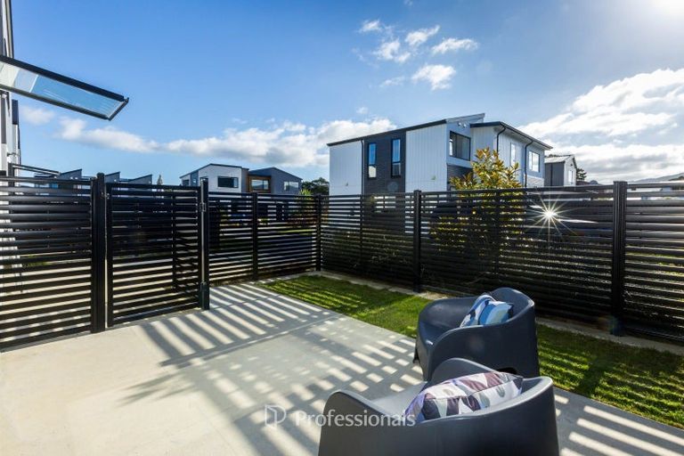 Photo of property in 7 Desert Gold Lane, Wallaceville, Upper Hutt, 5018