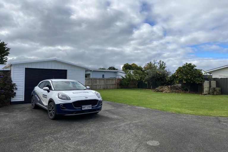 Photo of property in 23 Beazley Crescent, Tikipunga, Whangarei, 0112