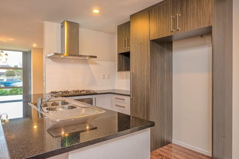 Photo of property in 200 Porchester Road, Takanini, 2112