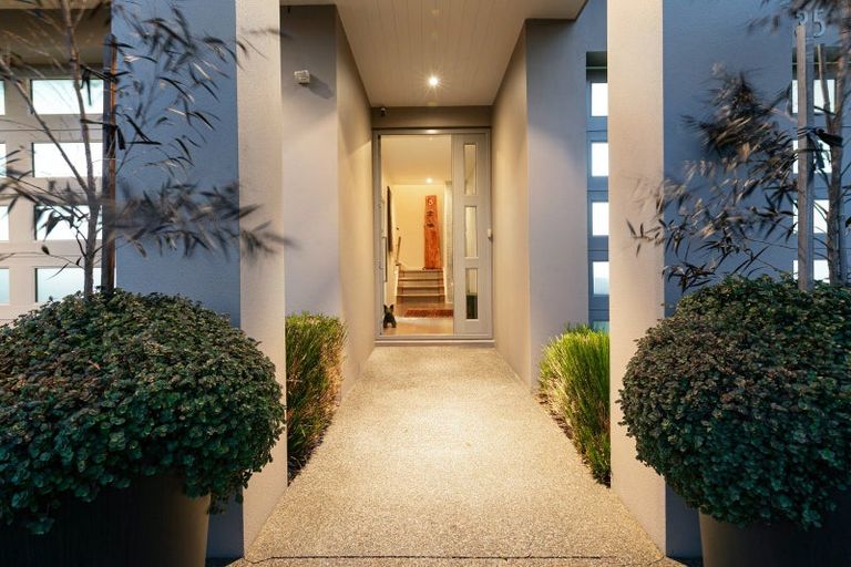 Photo of property in 35 Pounamu Avenue, Greenhithe, Auckland, 0632