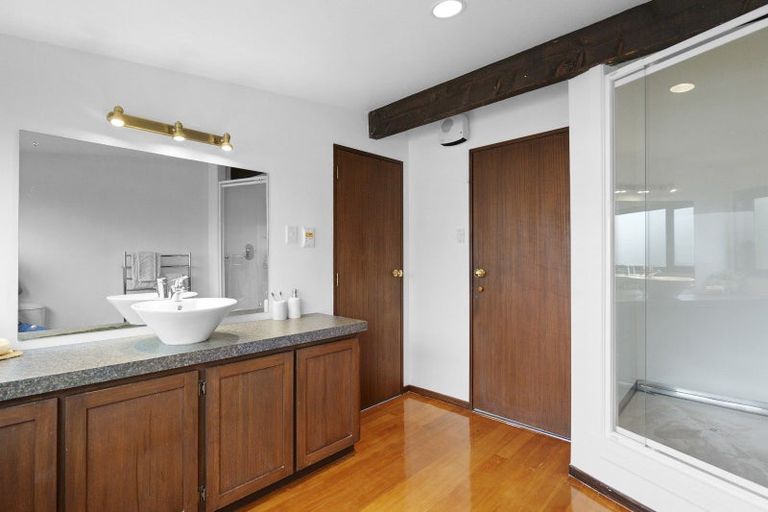 Photo of property in 86a Memorial Avenue, Ilam, Christchurch, 8053