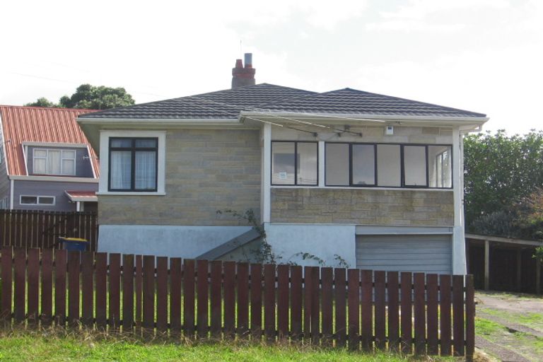 Photo of property in 22a Tahi Terrace, Glen Eden, Auckland, 0602