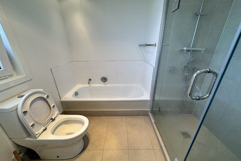 Photo of property in 118 Stapleford Crescent, Browns Bay, Auckland, 0630