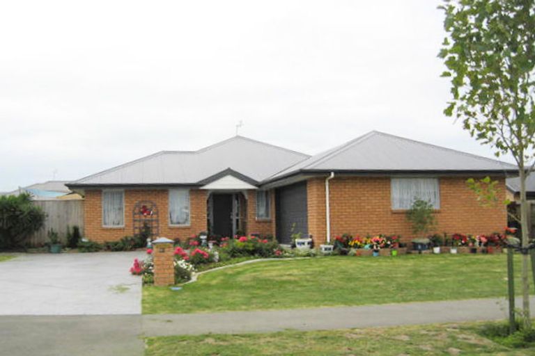 Photo of property in 28 Kinglear Drive, Rolleston, 7614