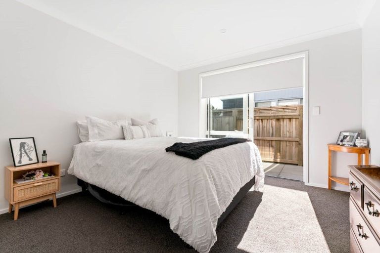Photo of property in 18b Komata Crescent, Papamoa Beach, Papamoa, 3118