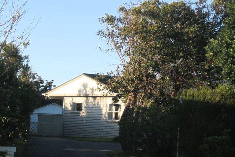 Photo of property in 9 Nathan Avenue, Paraparaumu Beach, Paraparaumu, 5032