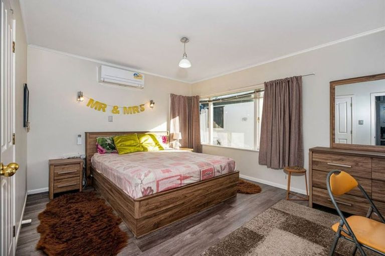 Photo of property in 58 Seymour Road, Sunnyvale, Auckland, 0612