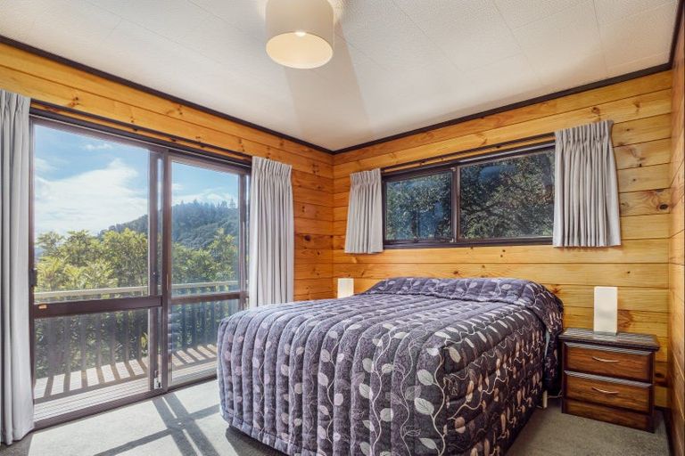 Photo of property in 17 Adams Road, Thornton Bay, Thames, 3575