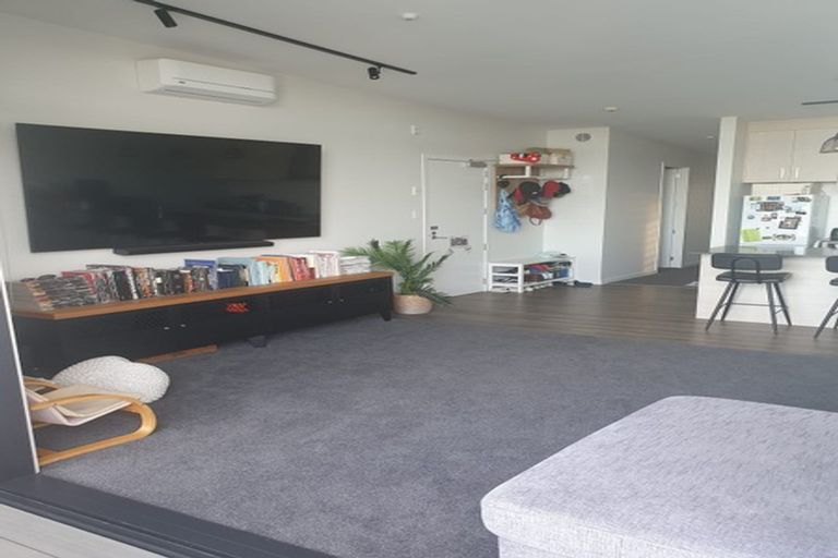 Photo of property in 17/4161 Great North Road, Glen Eden, Auckland, 0602