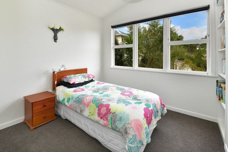 Photo of property in 9 Joydon Place, Stanmore Bay, Whangaparaoa, 0932