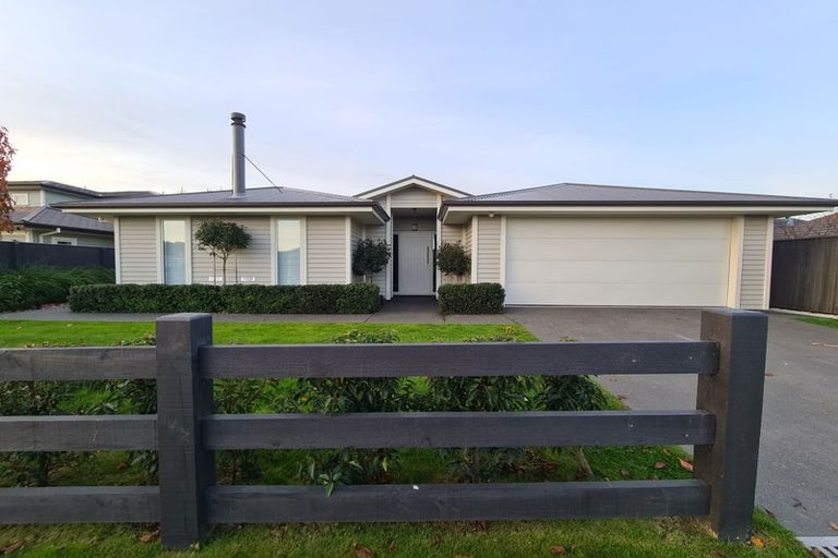 Photo of property in 18 Sterling Drive, Prebbleton, 7604