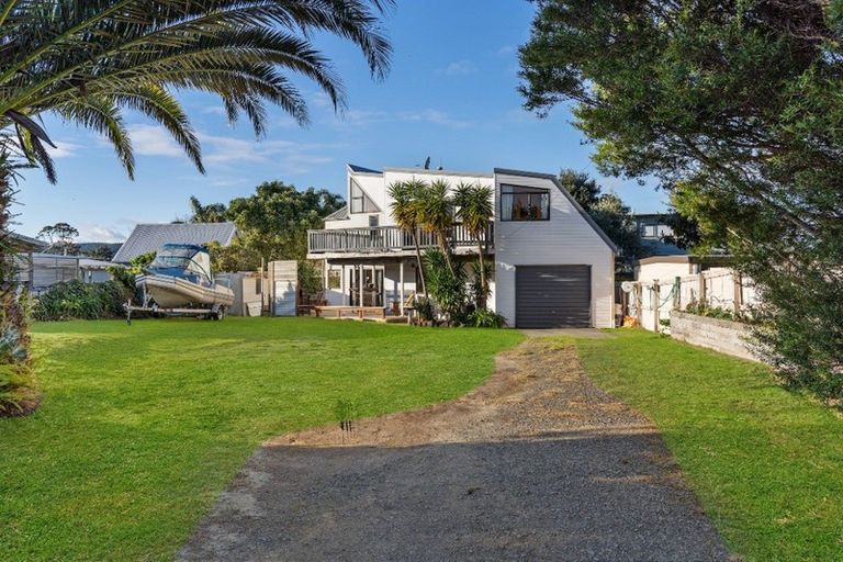Photo of property in 224 Otahu Road, Whangamata, 3620