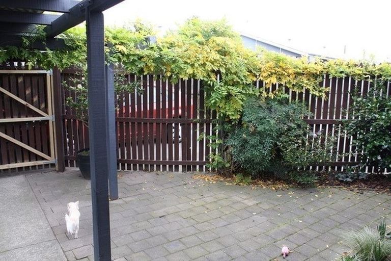 Photo of property in 3/16 Gresford Street, Edgeware, Christchurch, 8013