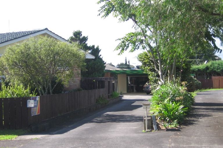 Photo of property in 9 Halcyon Place, Papatoetoe, Auckland, 2025